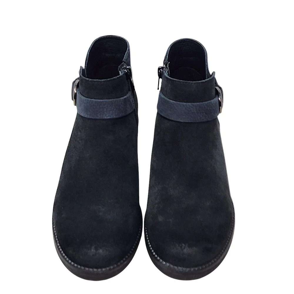 Clarks msrp $130
